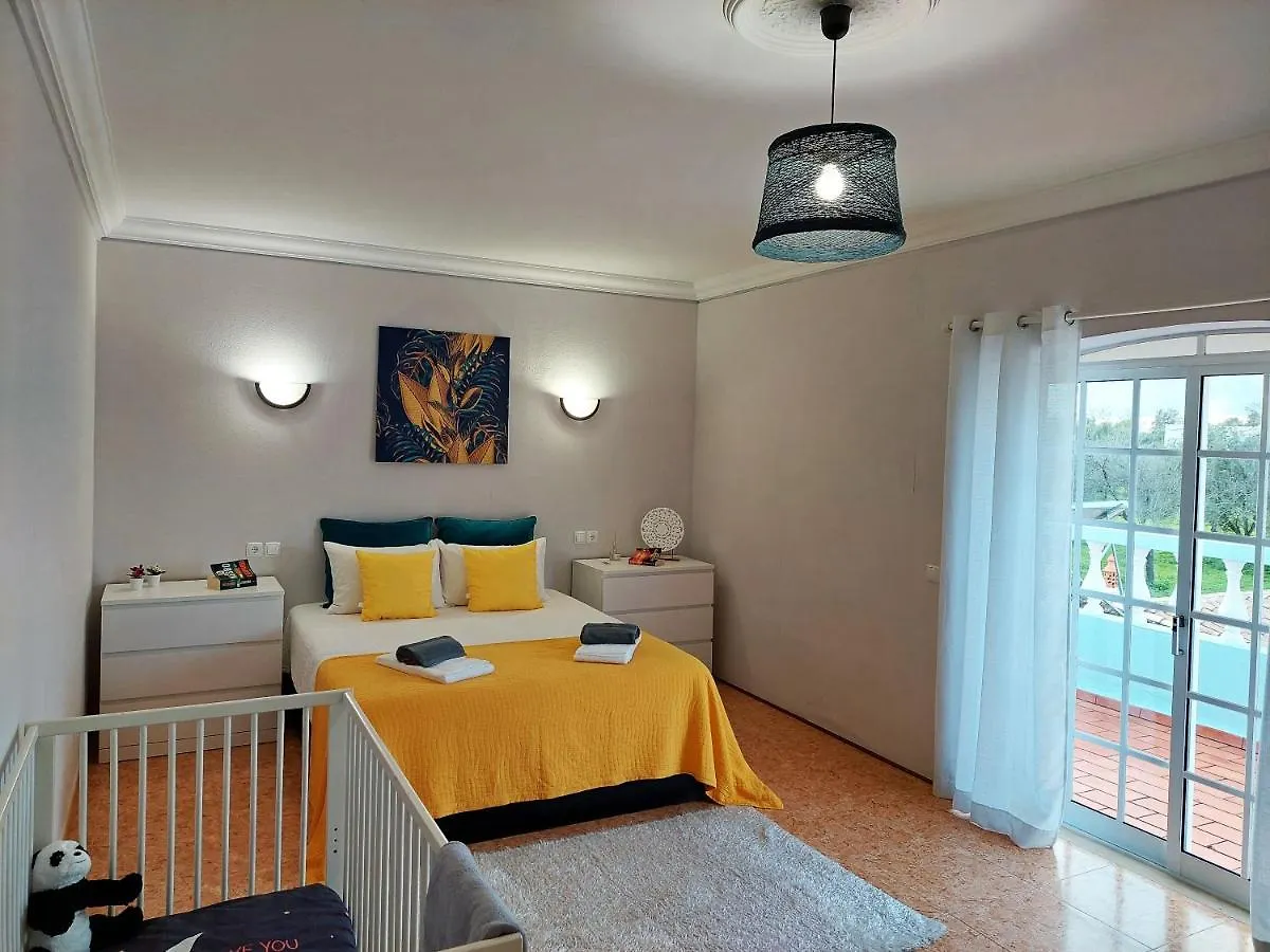 Villa Margot: Grande Moradia Com Piscina Olhao