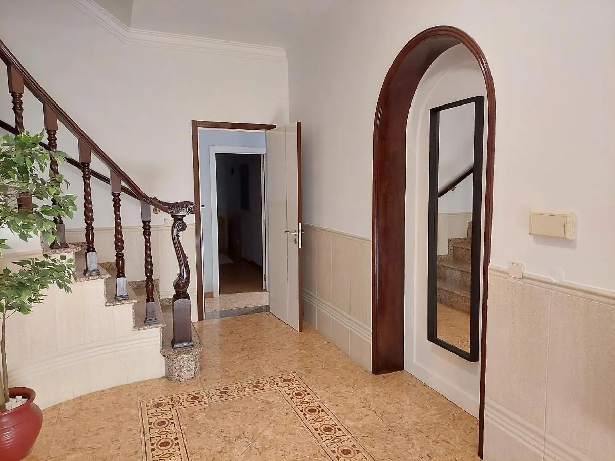 Villa Margot: Grande Moradia Com Piscina Olhao