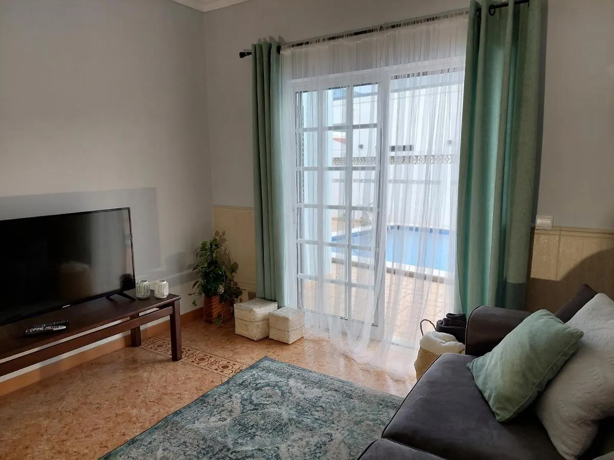 Villa Margot: Grande Moradia Com Piscina Olhao