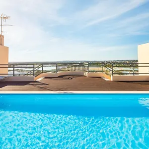 House - Pool On Rooftop Olhão