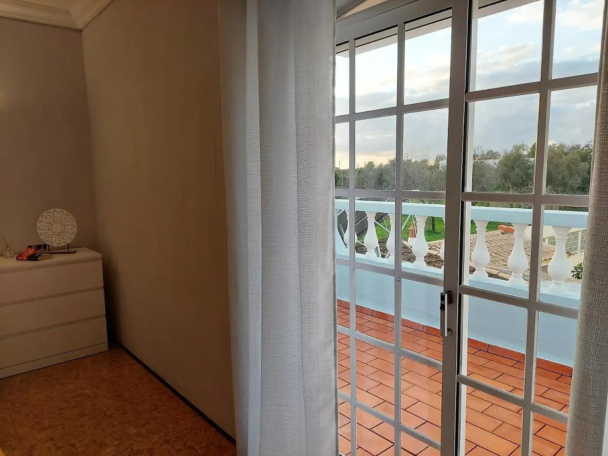 Villa Margot: Grande Moradia Com Piscina Olhão
