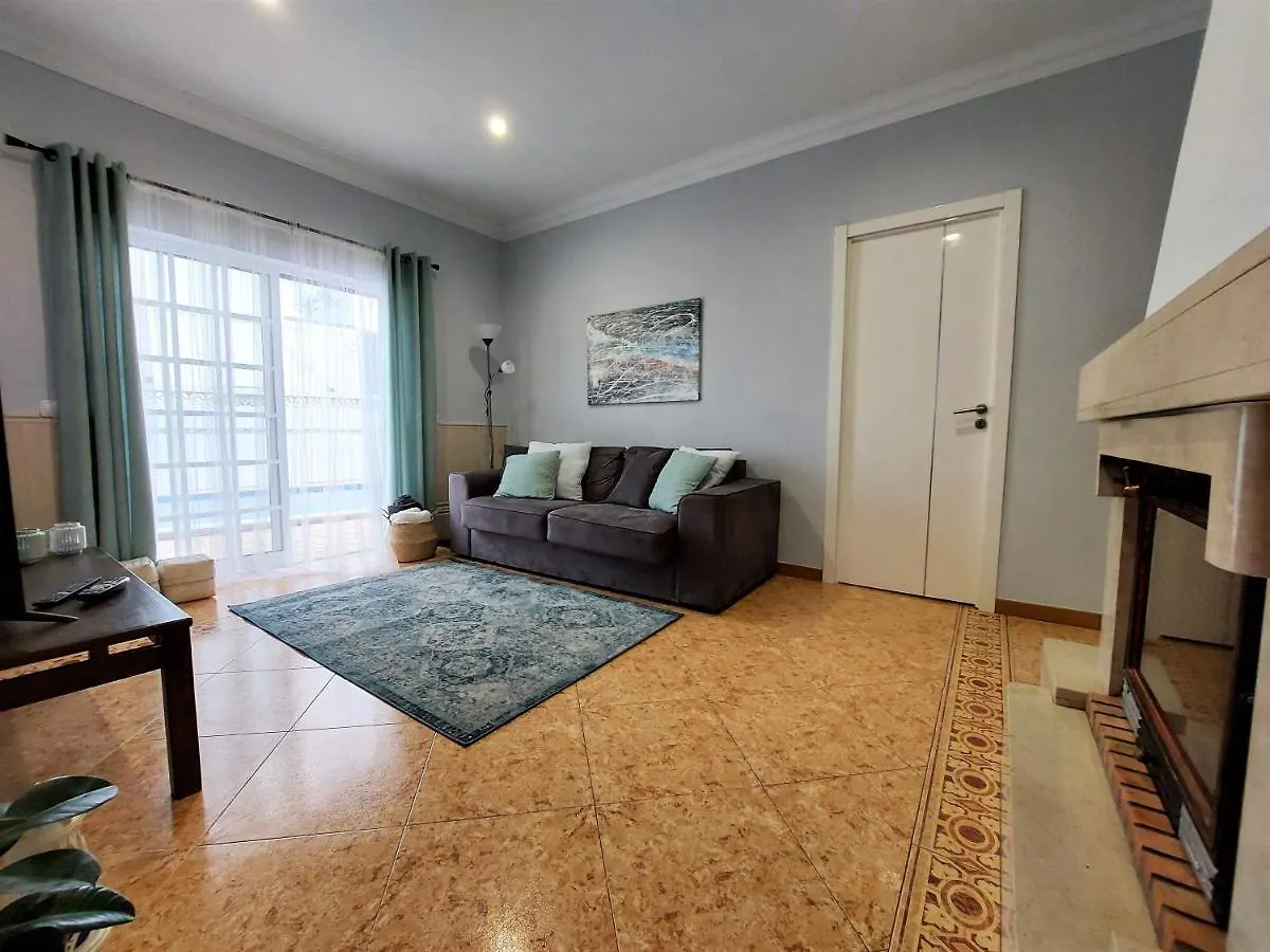 Villa Margot: Grande Moradia Com Piscina Olhão