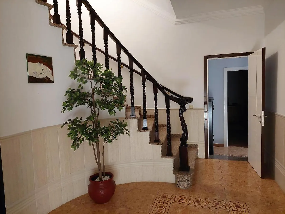 Villa Margot: Grande Moradia Com Piscina Olhão