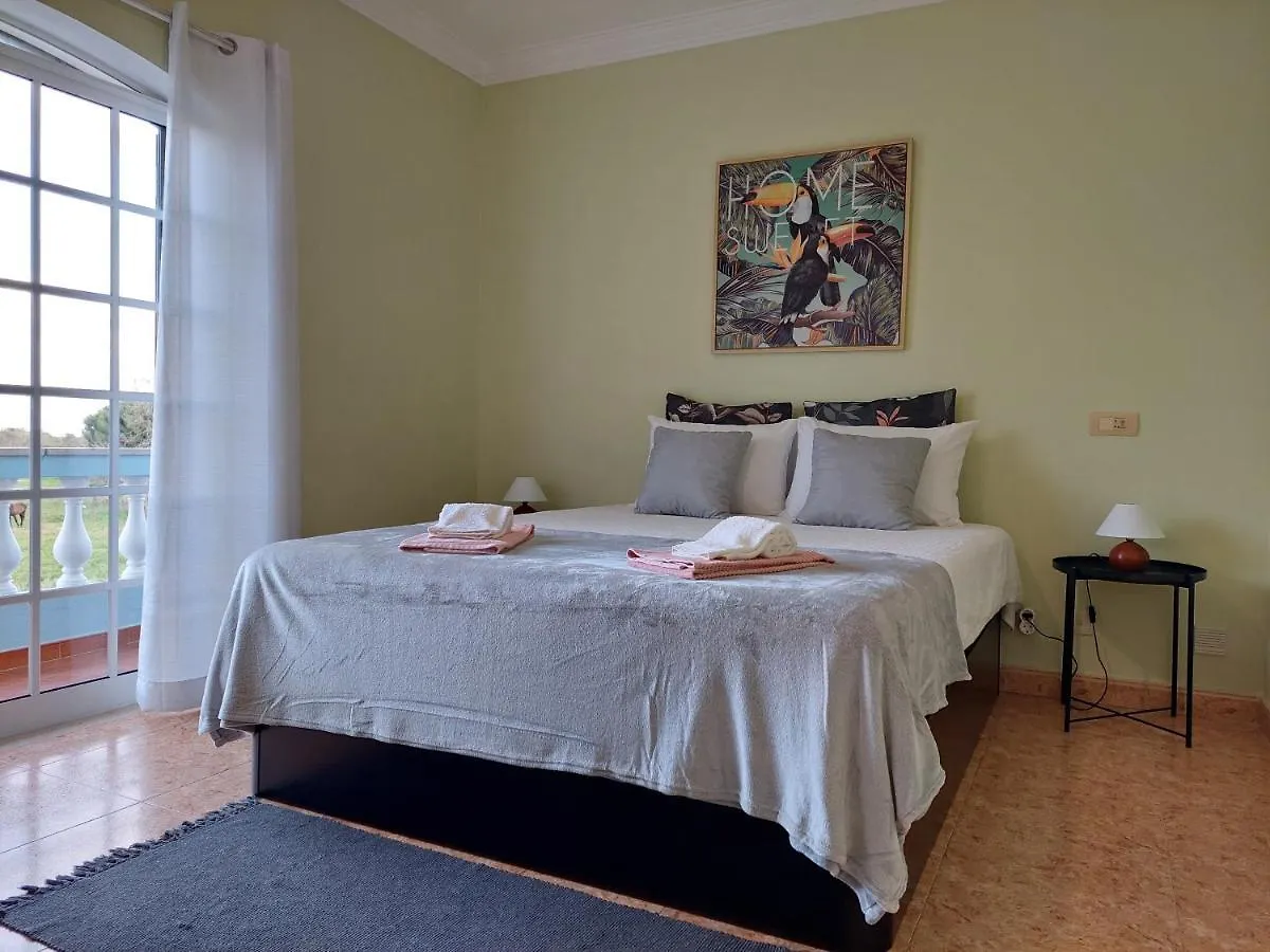 Villa Margot: Grande Moradia Com Piscina Olhão